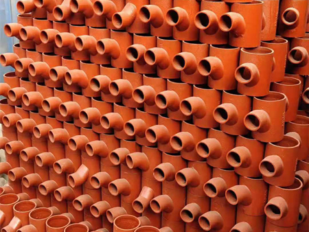 镜铁区寒露时节,金利建材助您构建坚固排水系统